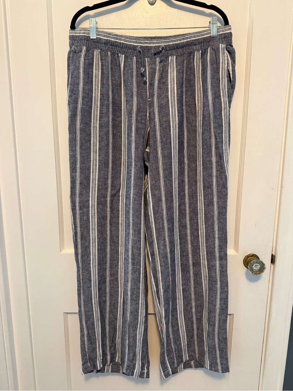 Old Navy Blue and White Vertical Stripe Pants